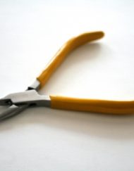 Flat Nosed pliers for bear making