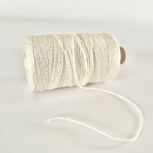 De wittle engel white cream linen binding