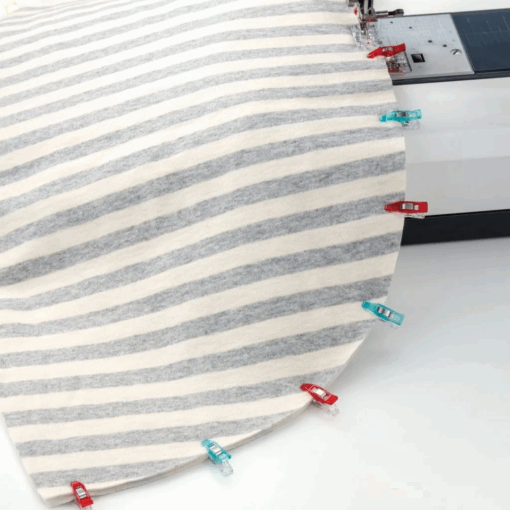Clover Wonder Mini Clips to pin fabric together