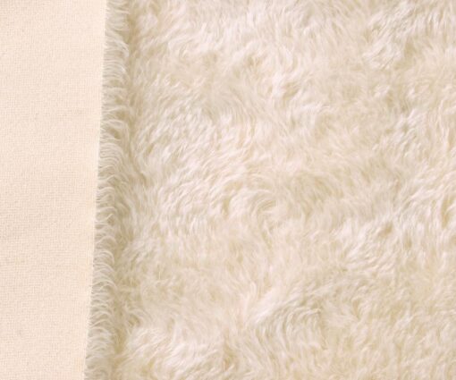 Helmbold Mohair 20mm Whirl - Pearl on Cream