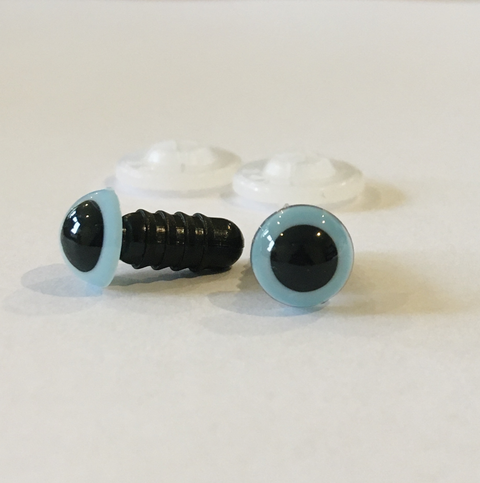 Toy Safety Eyes - Light Blue Crystal Plastic 6mm - 12mm - AMAZING