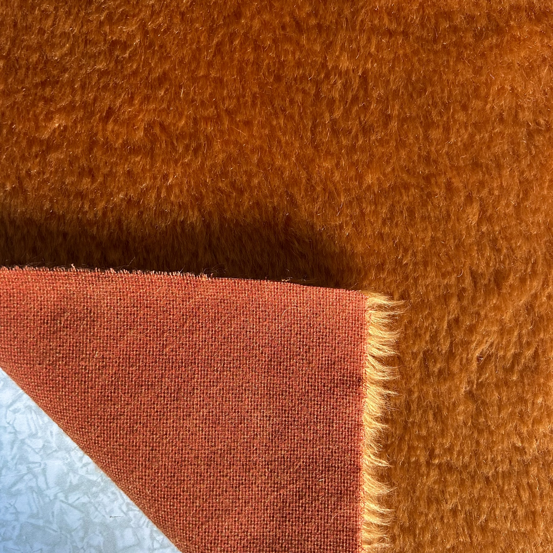 Helmbold mohair Zazu orange